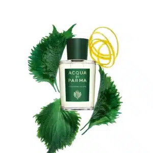 Acqua di Parma - Colonia C.l.u.b. Eau de Cologne Spray: Eleganter Herrenduft mit spritzigen Zitrusnoten, Gewürzen und holzigen Akzenten – für zeitlose Eleganz und moderne Frische.